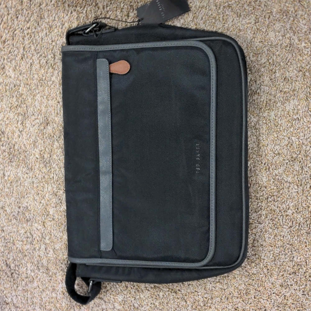 Ted Baker Wisker Messenger Bag NEW